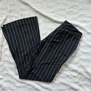 THEORY Black Pinstripe Women's Flate Pants size 2